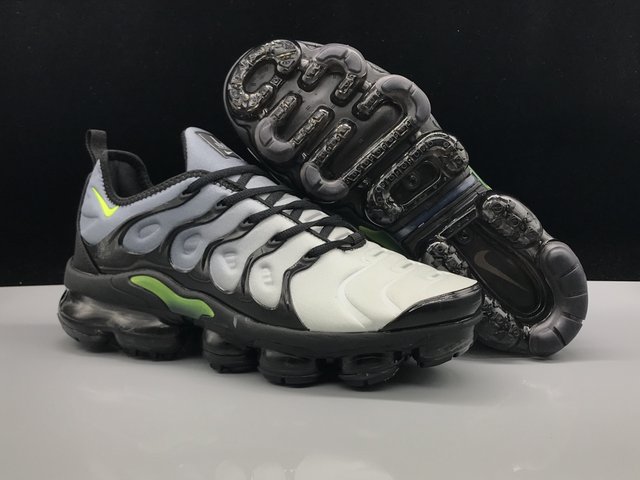 Nike Air VaporMax Plus-36